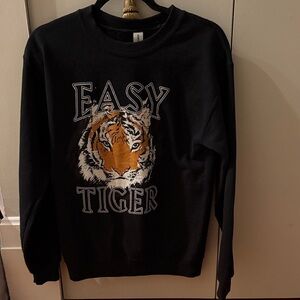 Gildan Black Tiger Graphic Sweatshirt